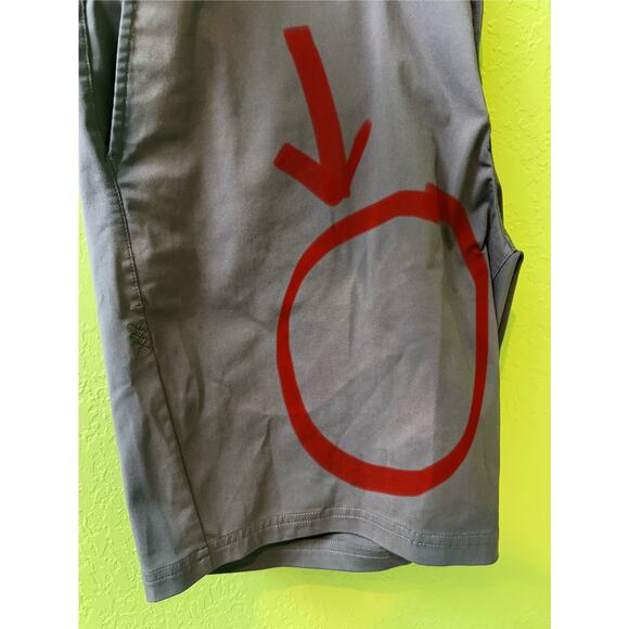 Rhone Commuter Stretch 9" Dark Gray Men's Shorts Size 33 - Picture 7 of 7